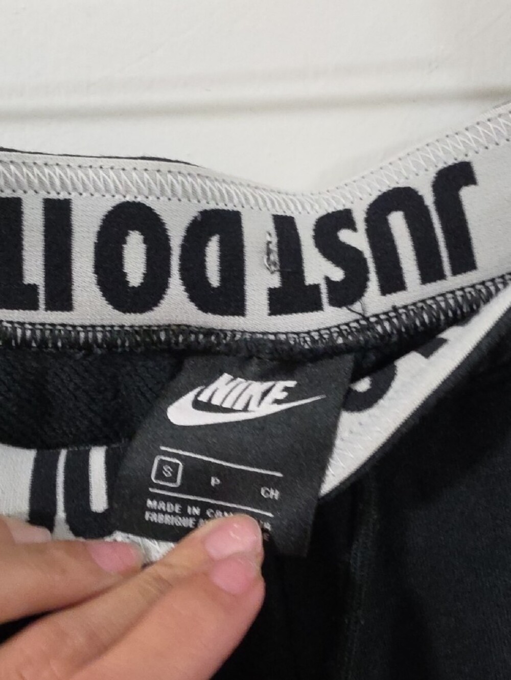Nike Black Full-Zip Hoodie and Joggers Set with White Swoosh - Picture 5 of 8